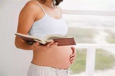 孕中期音乐胎教真的能促进宝宝大脑发育吗？好处与注意事项全解析
