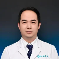 谷龙杰